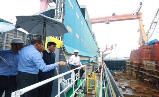 प्रमुख बंदरगाह अब केवल भारत में निर्मित कर्षण नावों का करेंगे उपयोग