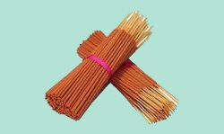 हाथ से अगरबत्ती बनाने वाले कारीगरों और प्रवासी श्रमिकों को दी जायेगी प्राथमिकता हाथ से अगरबत्ती बनाने वाले कारीगरों और प्रवासी श्रमिकों को दी जायेगी प्राथमिकता