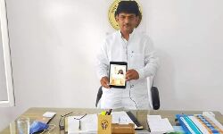 मंत्री कपिलदेव ने जनपद बिजनौर की ई-बुक सेवा ही संगठन का किया विमोचन