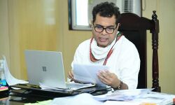 जन सहयोग व जन प्रतिनिधियों की मदद से बिजली चोरी पर लगाम कसें : ऊर्जा मंत्री जन सहयोग व जन प्रतिनिधियों की मदद से बिजली चोरी पर लगाम कसें : ऊर्जा मंत्री