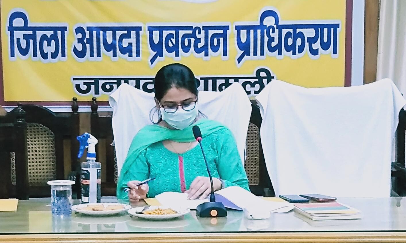 मुख्यमंत्री कन्या सुमंगला योजना के आवेदन पत्रों समयबद्ध भौतिक सत्यापन करें- डीएम