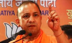 इंस्पेक्टर सियाराम वर्मा सस्पेंड,CM योगी ने दिए NSA लगाने के निर्देश इंस्पेक्टर सियाराम वर्मा सस्पेंड,CM योगी ने दिए NSA लगाने के निर्देश