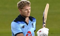 बिलिंग्स का शतक बेकार, ऑस्ट्रेलिया ने जीता पहला वनडे बिलिंग्स का शतक बेकार, ऑस्ट्रेलिया ने जीता पहला वनडे