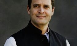 उनका मरना देखा ज़माने ने,एक मोदी सरकार है जिसे ख़बर ना हुई- राहुल गांधी उनका मरना देखा ज़माने ने,एक मोदी सरकार है जिसे ख़बर ना हुई- राहुल गांधी