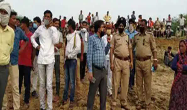 चंबल नदी में नरभक्षी मगरमच्छों के आतंक से इटावा में दहशत