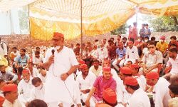 जहरीली शराब से हुई मौतों के विरोध में प्रमोद त्यागी का ऐलान संघर्ष में रहेंगे साथ जहरीली शराब से हुई मौतों के विरोध में प्रमोद त्यागी का ऐलान संघर्ष में रहेंगे साथ