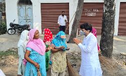 सेवा सप्ताह : मंत्री कपिल देव अग्रवाल ने जारी रखा विशेष स्वच्छता अभियान सेवा सप्ताह : मंत्री कपिल देव अग्रवाल ने जारी रखा विशेष स्वच्छता अभियान