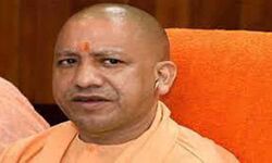 मेधावी छात्र के लिये मुख्यमंत्री योगी आदित्यनाथ की दरयादिली मेधावी छात्र के लिये मुख्यमंत्री योगी आदित्यनाथ की दरयादिली