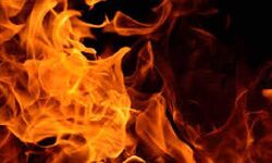 रामबन में भीषण आग, 28 दुकानें जलकर खाक रामबन में भीषण आग, 28 दुकानें जलकर खाक