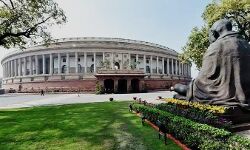 विपक्षी हंगामें के बीच कृषक उपज व्यापार एवं वाणिज्य विधेयकों पर संसद की मुहर विपक्षी हंगामें के बीच कृषक उपज व्यापार एवं वाणिज्य विधेयकों पर संसद की मुहर