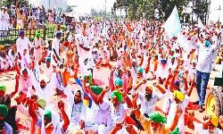 कृषि अध्यादेशों के खिलाफ किसानों ने किया नेशनल हाइवे जाम