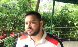 NDA ने अन्नदाताओं को अपने फण्डदाताओं की कठपुतली बना दिया : तेजस्वी यादव