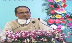 किसानों की आय दोगुना करने का संकल्प हर हाल में पूरा होगा : शिवराज किसानों की आय दोगुना करने का संकल्प हर हाल में पूरा होगा : शिवराज