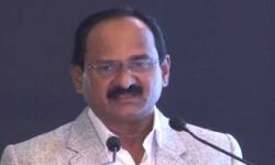 कोरोना का प्रकोप जारी वरिष्ठ नेता देवलेकर का काेरोना से निधन कोरोना का प्रकोप जारी वरिष्ठ नेता देवलेकर का काेरोना से निधन