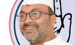 किसानों को बर्बाद फसल का मुआवजा दे सरकार: अजय कुमार लल्लू किसानों को बर्बाद फसल का मुआवजा दे सरकार: अजय कुमार लल्लू