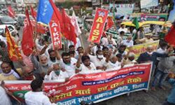 Agricultural reform bills के विरोध में राजद समेत विपक्षी दलों का हल्लाबोल