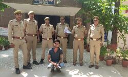 संगीन धाराओं में लिप्त टैम्पो में सवार मोस्ट वांटेड बदमाश अरेस्ट