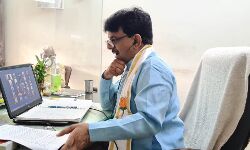 वर्चुअल मीटिंग- मेरठ के bjp कार्यकर्ताओं को मंत्री कपिलदेव ने किया संबोधित वर्चुअल मीटिंग- मेरठ के bjp कार्यकर्ताओं को मंत्री कपिलदेव ने किया संबोधित