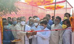 संजीव बालियान और कपिल देव ने किया संयुक्त रूप से ओपन जिम का लोकार्पण संजीव बालियान और कपिल देव ने किया संयुक्त रूप से ओपन जिम का लोकार्पण