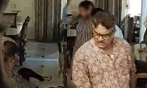MP- पत्नी को पीटते सीनियर IPS के दो वीडियो वायरल MP- पत्नी को पीटते सीनियर IPS के दो वीडियो वायरल