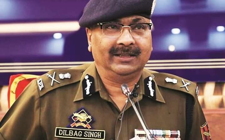पुलवामा मुठभेड़ में लश्कर का शीर्ष कमांडर ढेर : सिंह पुलवामा मुठभेड़ में लश्कर का शीर्ष कमांडर ढेर : सिंह