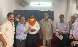 कैमिस्ट एसोसिएशन की कार्यकारिणी गठित, पुनः जिला अध्यक्ष बने सुभाष चौहान