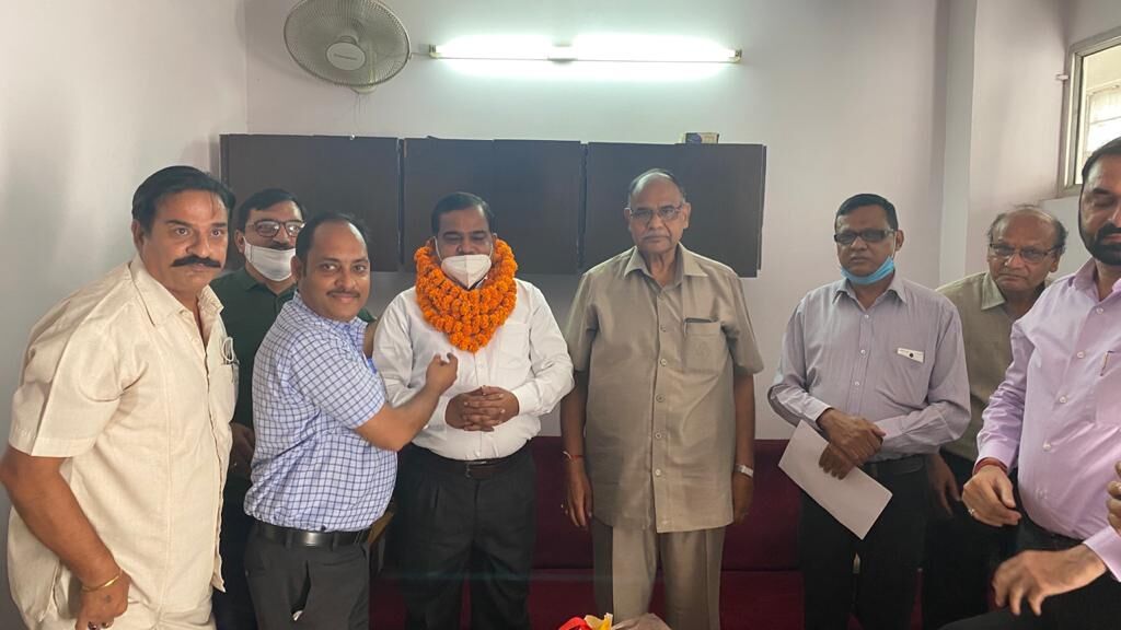 कैमिस्ट एसोसिएशन की कार्यकारिणी गठित, पुनः जिला अध्यक्ष बने सुभाष चौहान