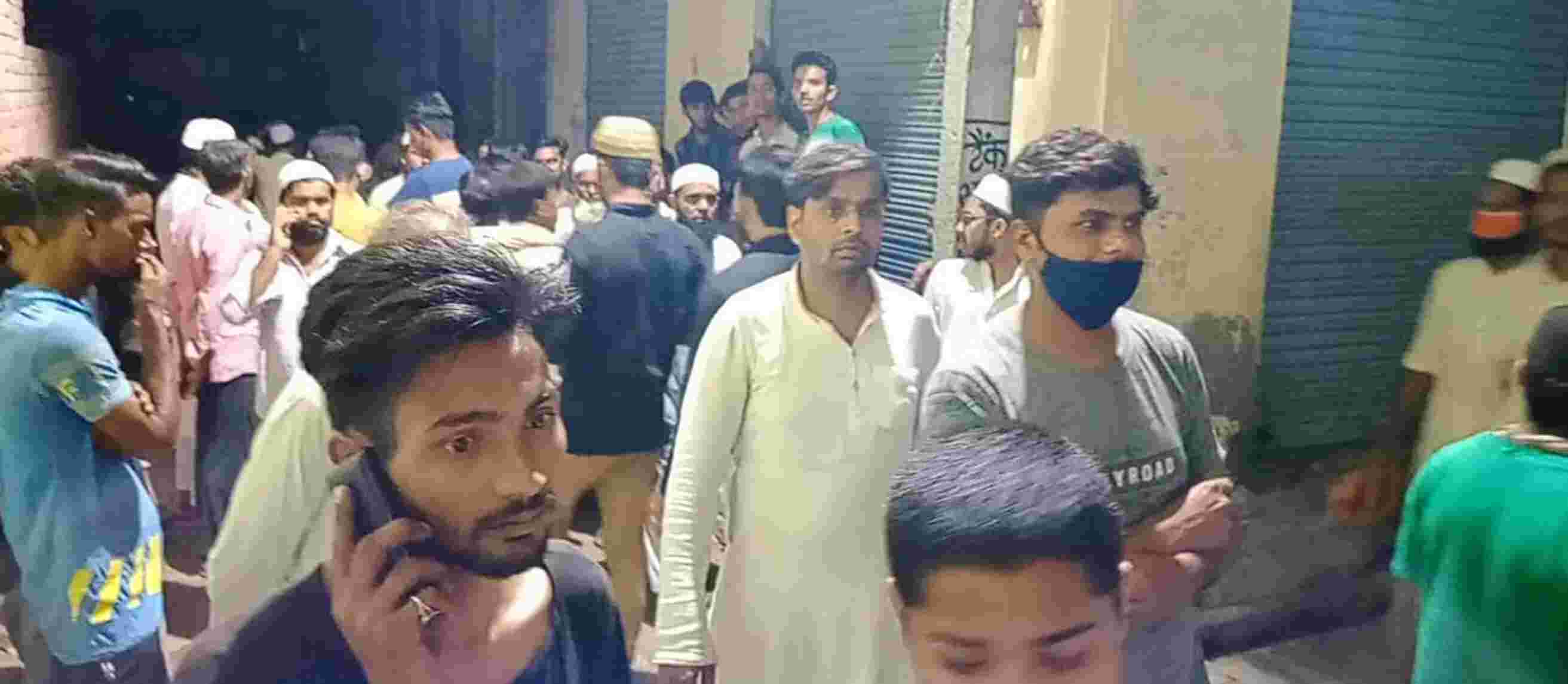 खतौली- सड़क हादसे में कपड़ा व्यापारी हाजी की मौत खतौली- सड़क हादसे में कपड़ा व्यापारी हाजी की मौत