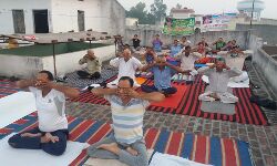 बापू और लाल की जयंती को योग दिवस के रूप में मनाया गया