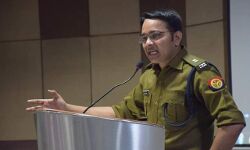 शामली POLICE ने गुडवर्क का लगाया SIXER शामली POLICE ने गुडवर्क का लगाया SIXER