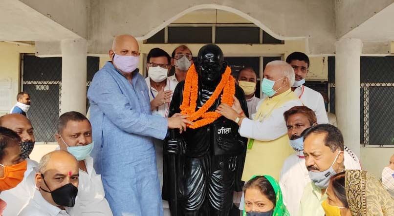 राष्ट्रपिता महात्मा गांधी के विचार आज भी प्रसांगिक: सूर्यप्रताप शाही