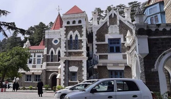 विधायक नेगी मामला: मीडिया ट्रायल पर हाईकोर्ट ने मांगा पीड़िता से जवाब