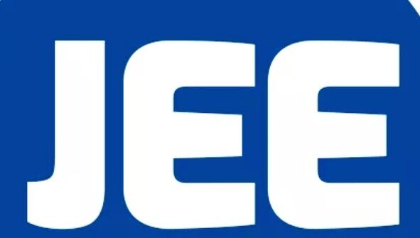 मिनिस्टर ने दिल्ली से लगाया JEE टॉपर को टेलीफोन