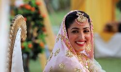 फैन ने यामी गौतम से पूछा, ड्रग्स लेती हो क्या? फैन ने यामी गौतम से पूछा, ड्रग्स लेती हो क्या?