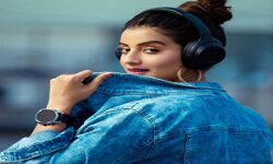 अभिनेत्री अक्षरा का नवरात्रि स्पेशल सॉन्ग हुआ रिलीज अभिनेत्री अक्षरा का नवरात्रि स्पेशल सॉन्ग हुआ रिलीज