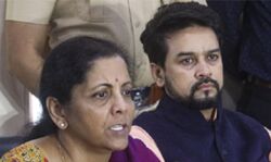 निर्मला नहीं सुलझा पा रही GST विवाद