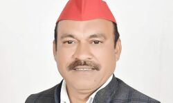 सपा नेता साजिद हसन ने जन्मदिन पर अस्पताल के मरीजों में किया फल वितरण सपा नेता साजिद हसन ने जन्मदिन पर अस्पताल के मरीजों में किया फल वितरण