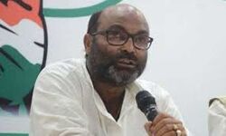 सरकारी उपेक्षा के कारण धान किसान ठगी के शिकार