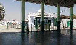 जालिमों ने दरगाह को भी नहीं छोड़ा जालिमों ने दरगाह को भी नहीं छोड़ा