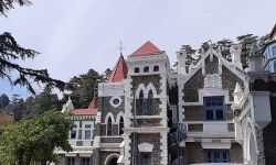 बस अड्डे के निर्माण में फंसी सरकार , हाईकोर्ट ने मांगा जवाब बस अड्डे के निर्माण में फंसी सरकार , हाईकोर्ट ने मांगा जवाब