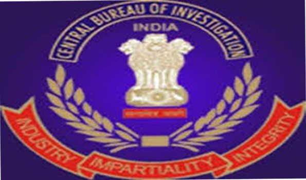 अलर्ट मैसेज के जरिये धोखाधड़ी मामले में CBI ने मारे छापे अलर्ट मैसेज के जरिये धोखाधड़ी मामले में CBI ने मारे छापे