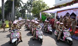 उत्तर प्रदेश की राज्यपाल ने कहा महिलाओं को सामाजिक रूप से सशक्त बनना होगा उत्तर प्रदेश की राज्यपाल ने कहा महिलाओं को सामाजिक रूप से सशक्त बनना होगा