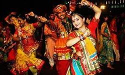 केसरियो रंग तने लाग्योल्या गरबा पर नौ दिन थिरकेंगे गरबा खेलैया