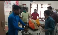 Watch Video~ मुजफ्फरनगर में पति ने पत्नी को उतारा मौत के घाट Watch Video~ मुजफ्फरनगर में पति ने पत्नी को उतारा मौत के घाट