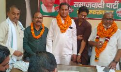 समाजवादी पार्टी के जिलासचिव बने शहजाद चीकू समाजवादी पार्टी के जिलासचिव बने शहजाद चीकू