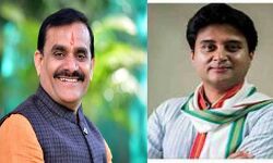 उपवास पर बैठे शर्मा और सिंधिया उपवास पर बैठे शर्मा और सिंधिया