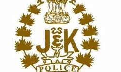 लुभाने वाले ऑनलाइन ठगों से रहे सावधान- एजेंट बनकर करते हैं यह क्राइम लुभाने वाले ऑनलाइन ठगों से रहे सावधान- एजेंट बनकर करते हैं यह क्राइम