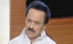 द्रमुक अध्यक्ष ने की सरकारी स्कूलों के छात्रों को आरक्षण देने के विधेयक की सिफारिश