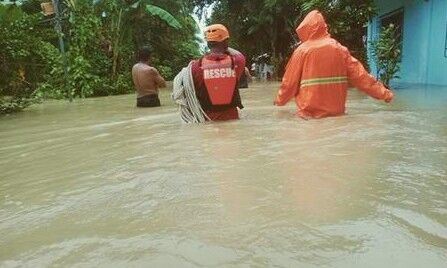 बाढ़ और भूस्खलन में 114 की गई जान