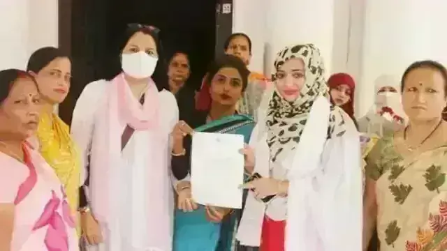 Watch Video~मुनव्वर राणा की बेटी बनी महिला प्रदेश कांग्रेस उपाध्यक्ष Watch Video~मुनव्वर राणा की बेटी बनी महिला प्रदेश कांग्रेस उपाध्यक्ष